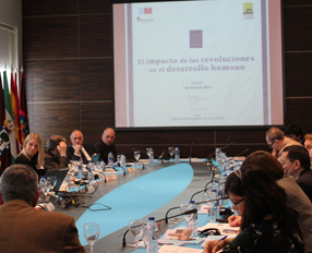 The CEMOFPSC organized a roundtable dedicated to the impact of the Arab Spring in human development