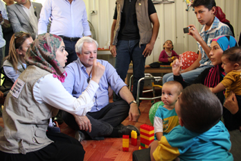 Visit of the United Nations Emergency Relief Coordinator to the FPSC Clinic serving refugees with disabilities in Za’atari (Jordan)