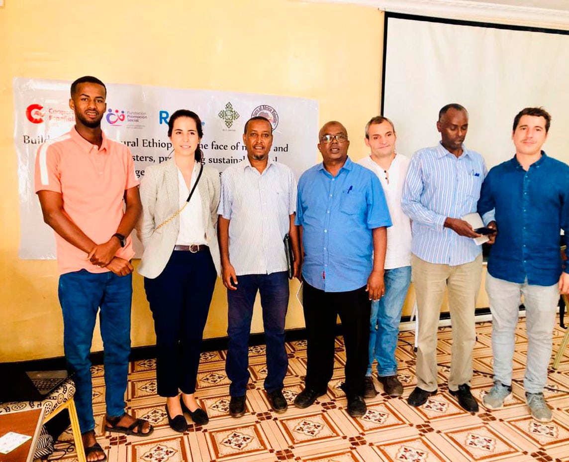 La fundación arranca en Etiopía un programa que lucha contra la hambruna a través de un desarrollo rural sostenible con la celebración de un seminario