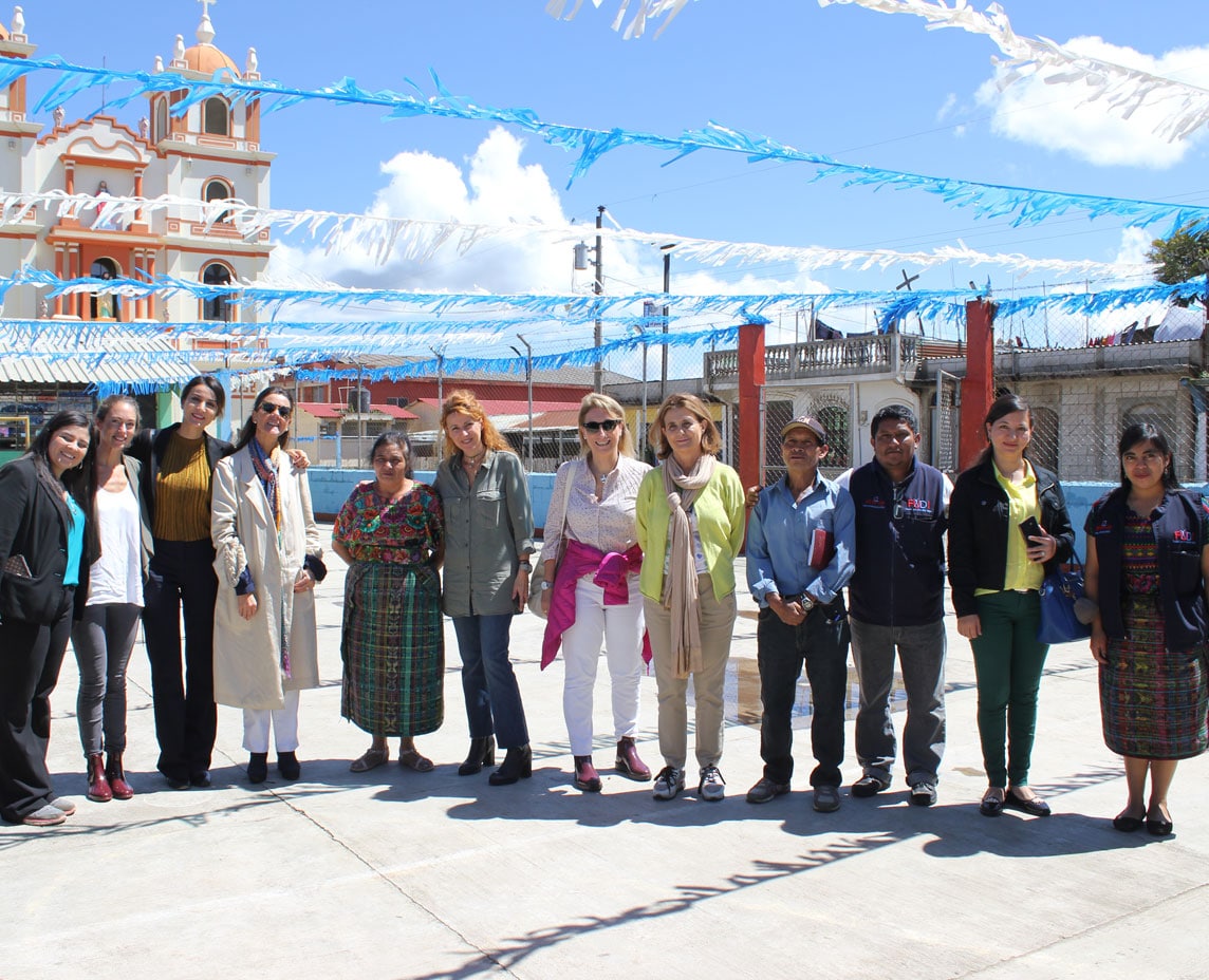 Una representación del Observatorio Mujer e Igualdad de la Fundación Promoción Social visita los proyectos sociales de FUDI en Guatemala
