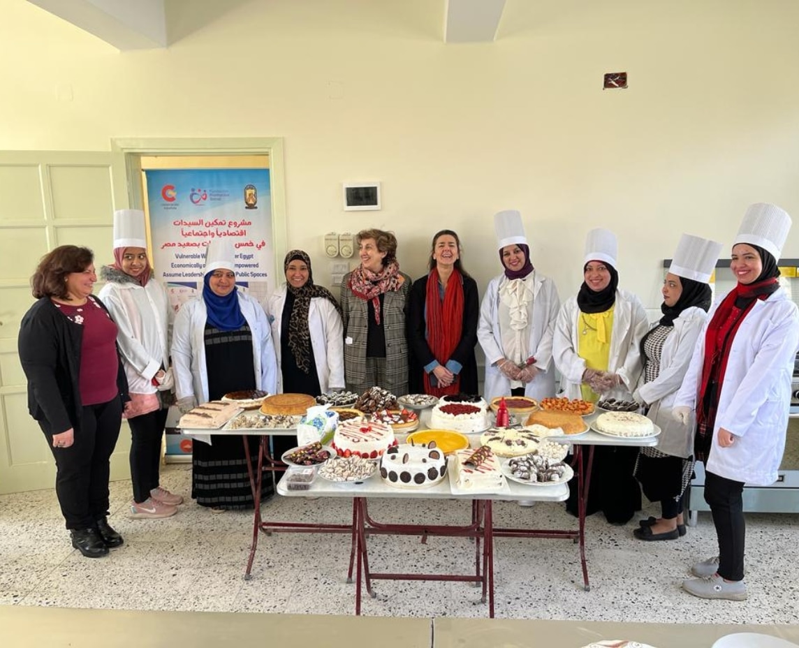 Jumana Trad and María Beamonte inaugurate a community kitchen in Luxor in which young Egyptian and rural women will be trained