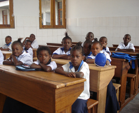 Proyecto de construcción de un centro de educación infantil y primaria en el barrio de Ndjili. Kinshasa