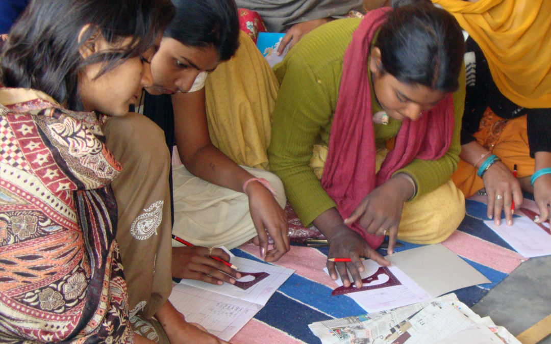 Centro educativo para la mujer: Kamalini Vocational Training Centre (22_09_17)
