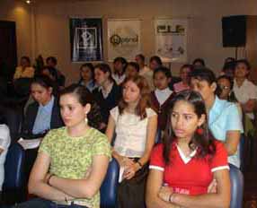 Mejorar las posibilidades de formación profesional e inserción laboral de mujeres provenientes del Gran Asunción