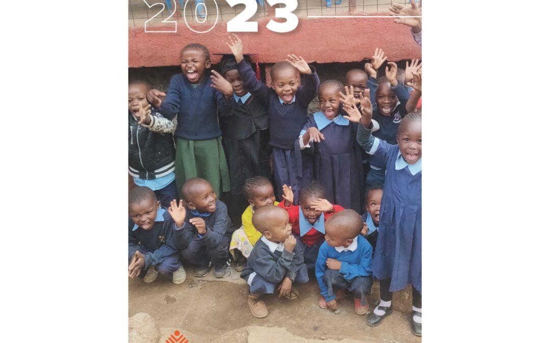 Informe anual de 2023 de Karibu Sana: colaboramos para que 451 niños y niñas en riesgo de vulnerabilidad puedan estudiar en Kenia