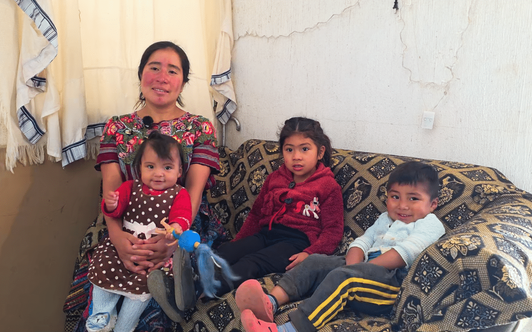 Alba Anabella consigue que sus hijos crezcan de forma saludable y feliz en Guatemala