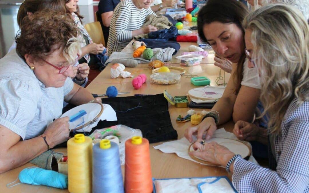 Compartimos el trabajo de mujeres artesanas indígenas guatemaltecas en la Universidad Politécnica de Valencia